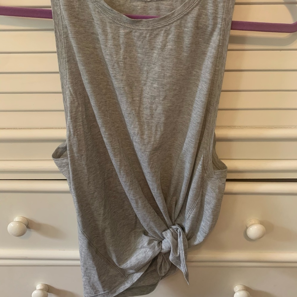 Lululemon tank top